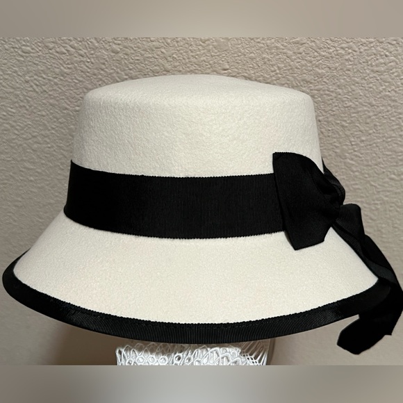 100% Wool, Elegant Cream and Black Women\'s Hat main image 4